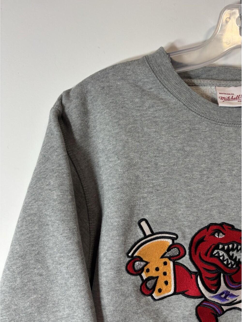 Rare Mitchell & Ness Toronto Raptors "Boba Raptor" Size Small - Picture 4 of 15